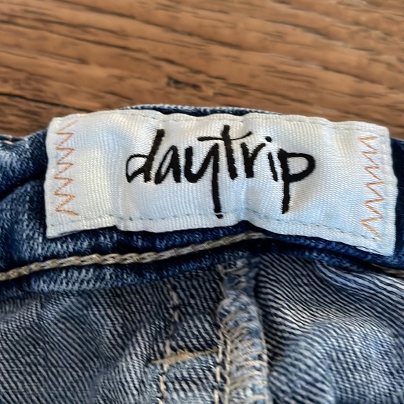 Daytrip Virgo Bootcut Jeans - Picture 3 of 8